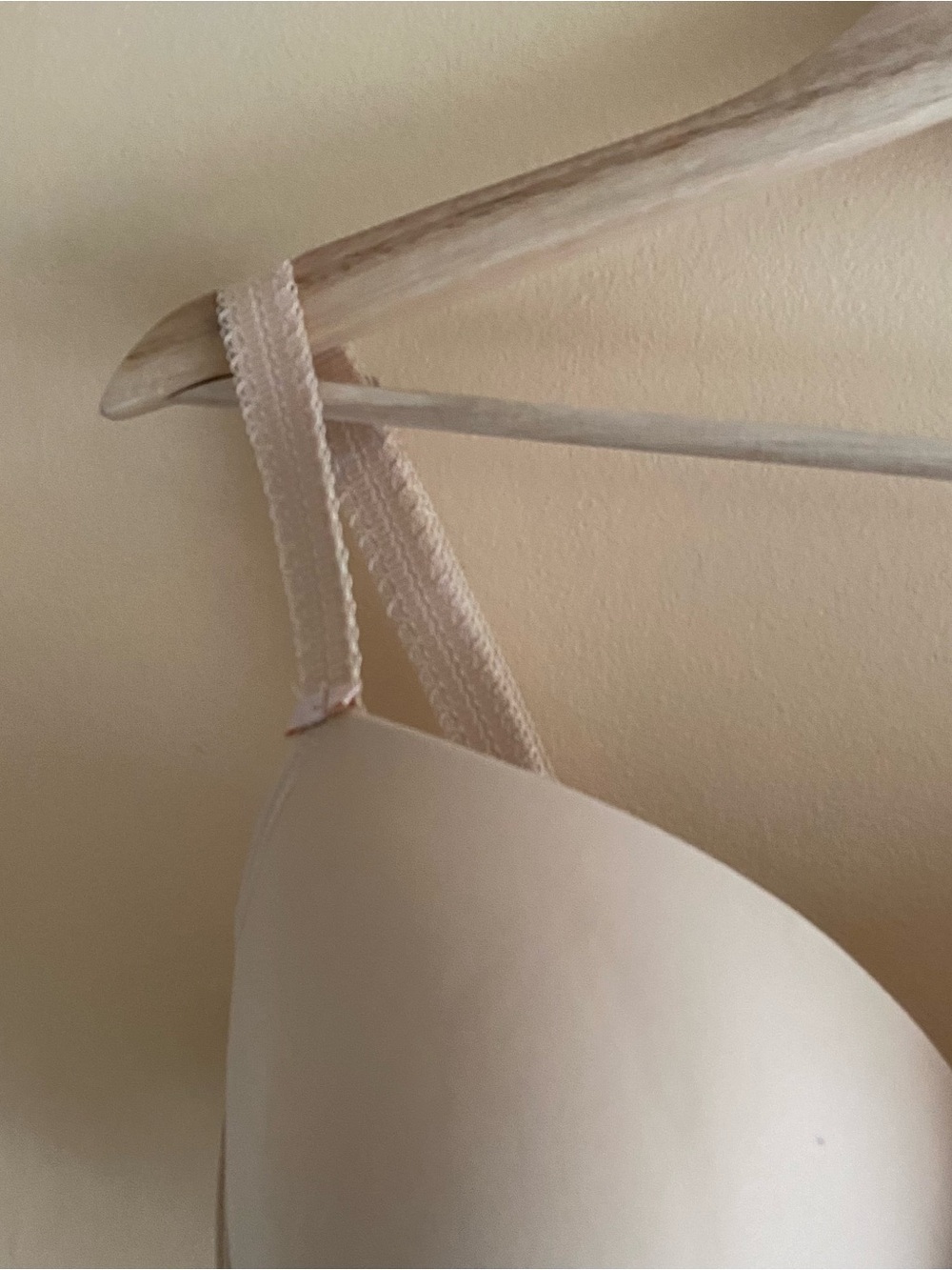 Freya Smooth T-Shirt Bra in Nude - Picture 4 of 12